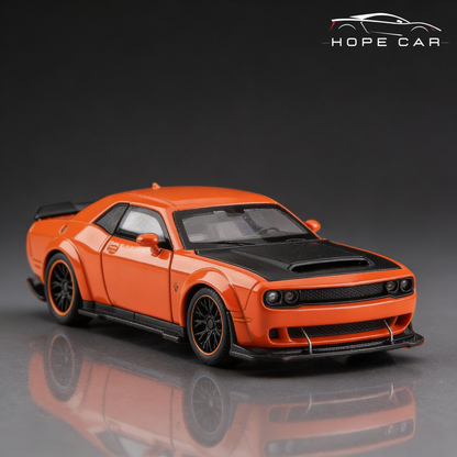 Dodge Challenger SRT Hellcat Redeye V8 1:32